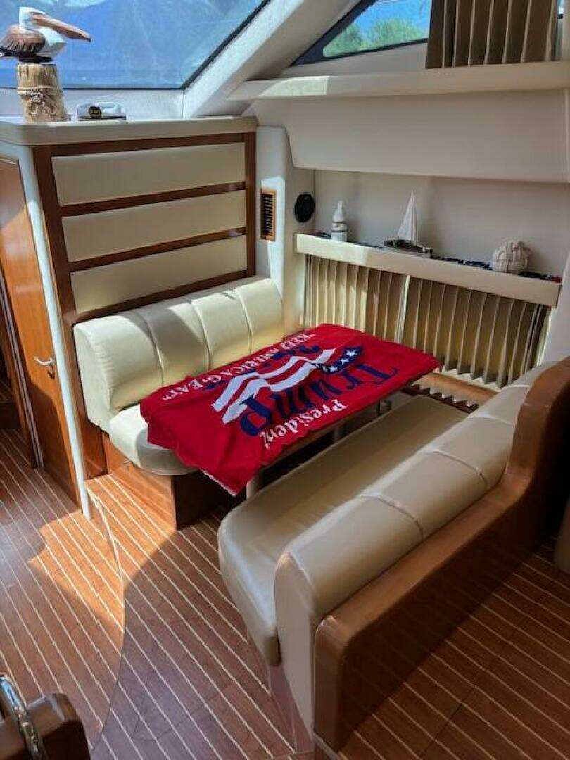 2006 Carver 43 Motor Yacht - Image 59