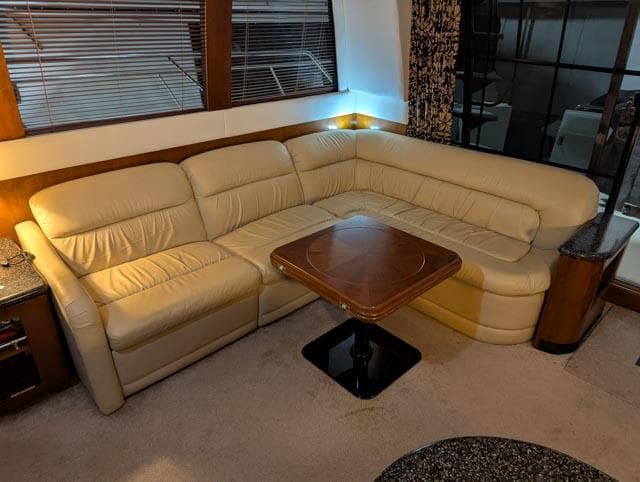 1999 Carver 530 Voyager Pilothouse - 102