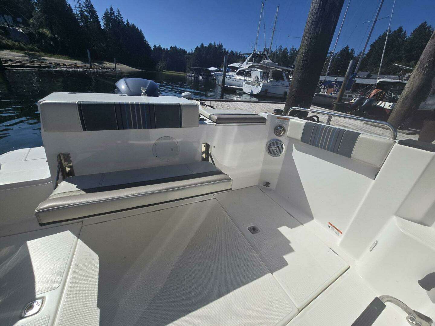2017 Cutwater C-24 - Image 11