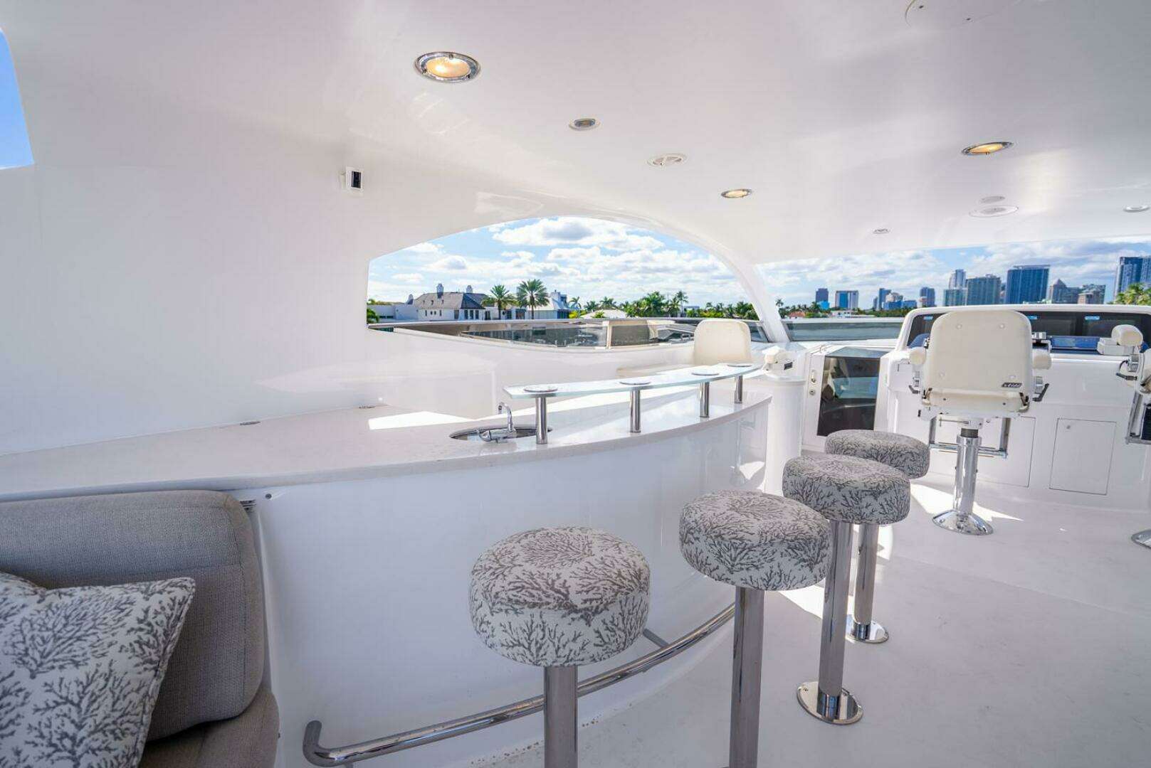 2008 Lazzara Yachts 116 - Image 68