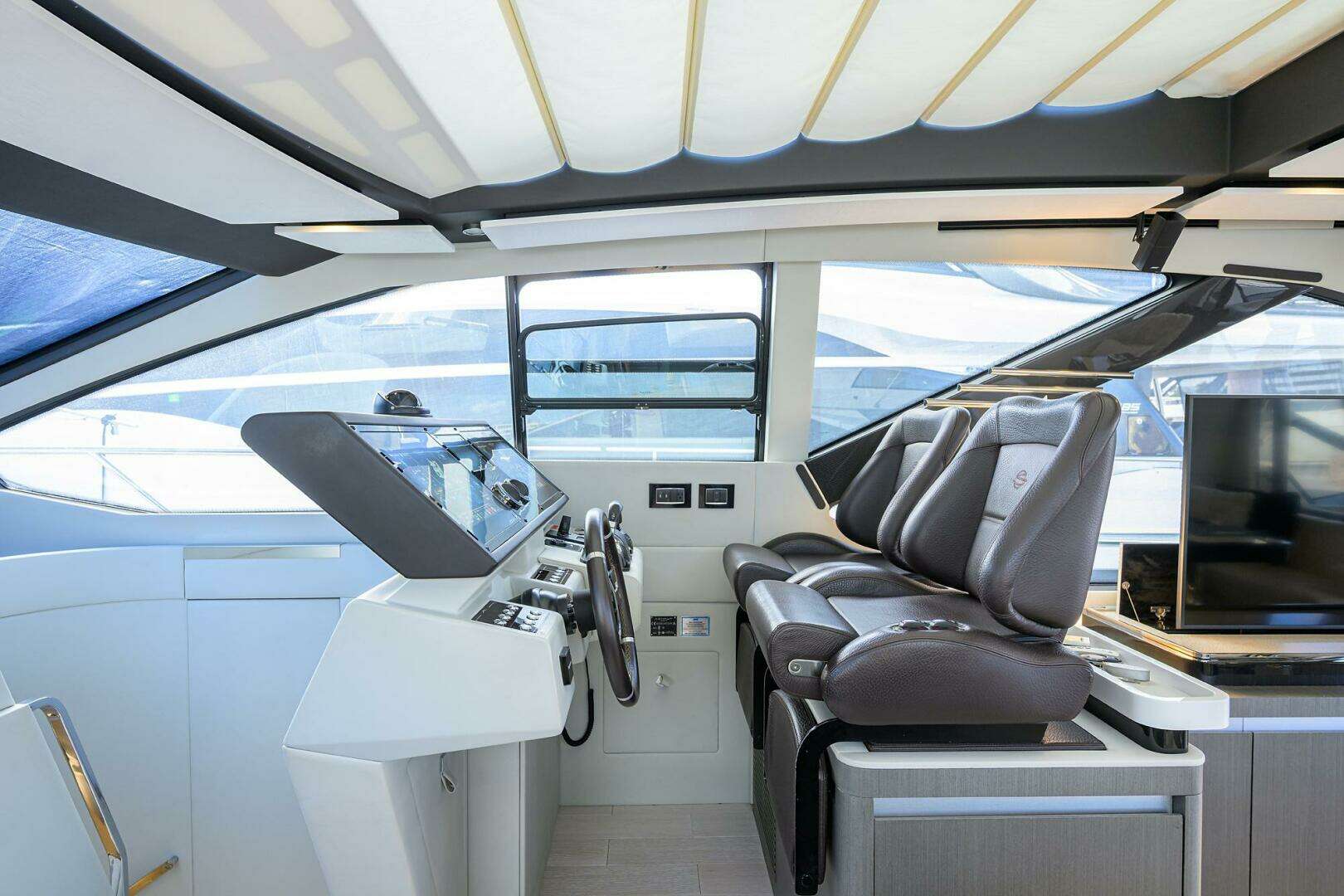 2019 Azimut S7 - Image 80