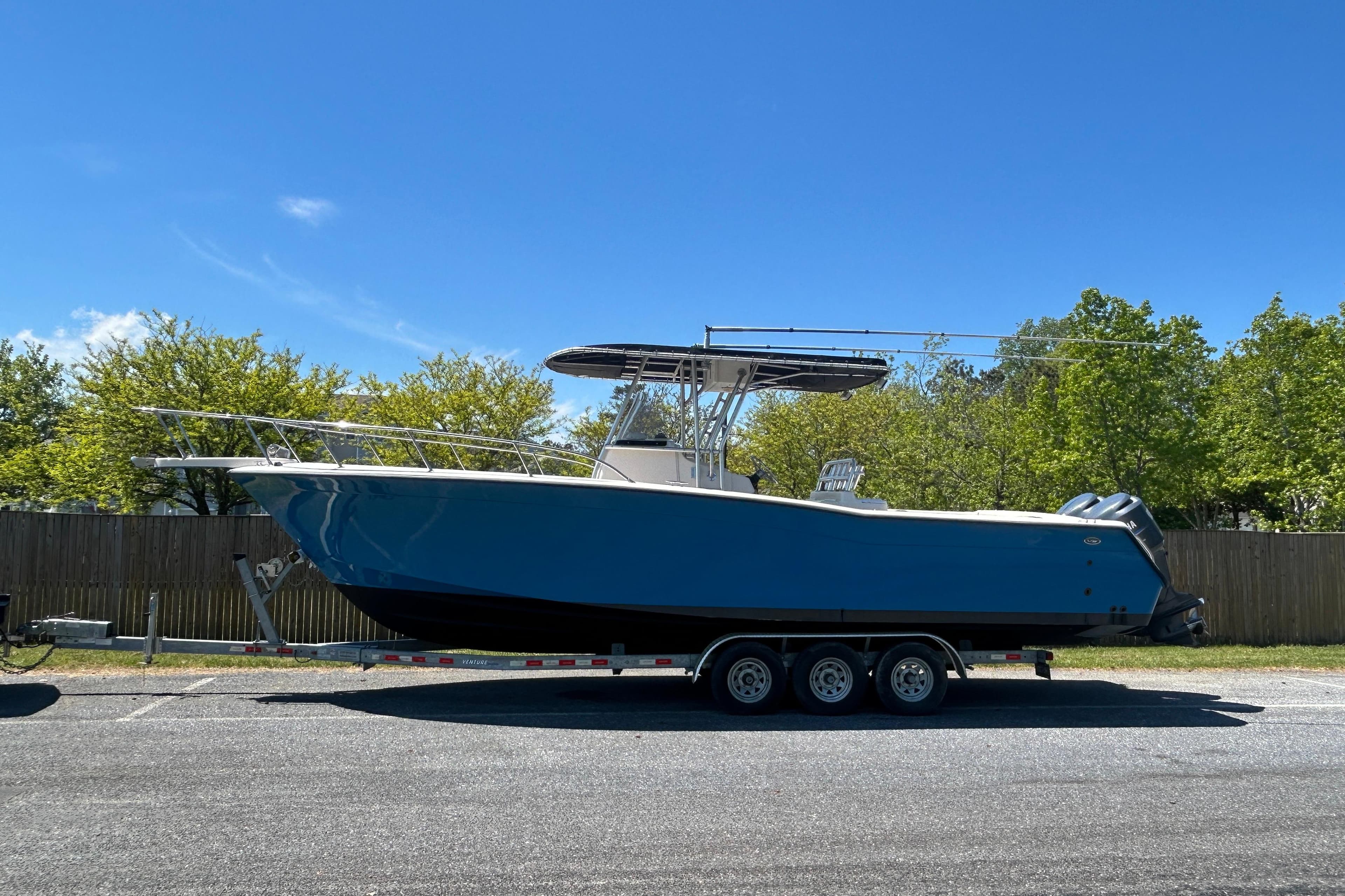 1999 Grady-White Bimini 306