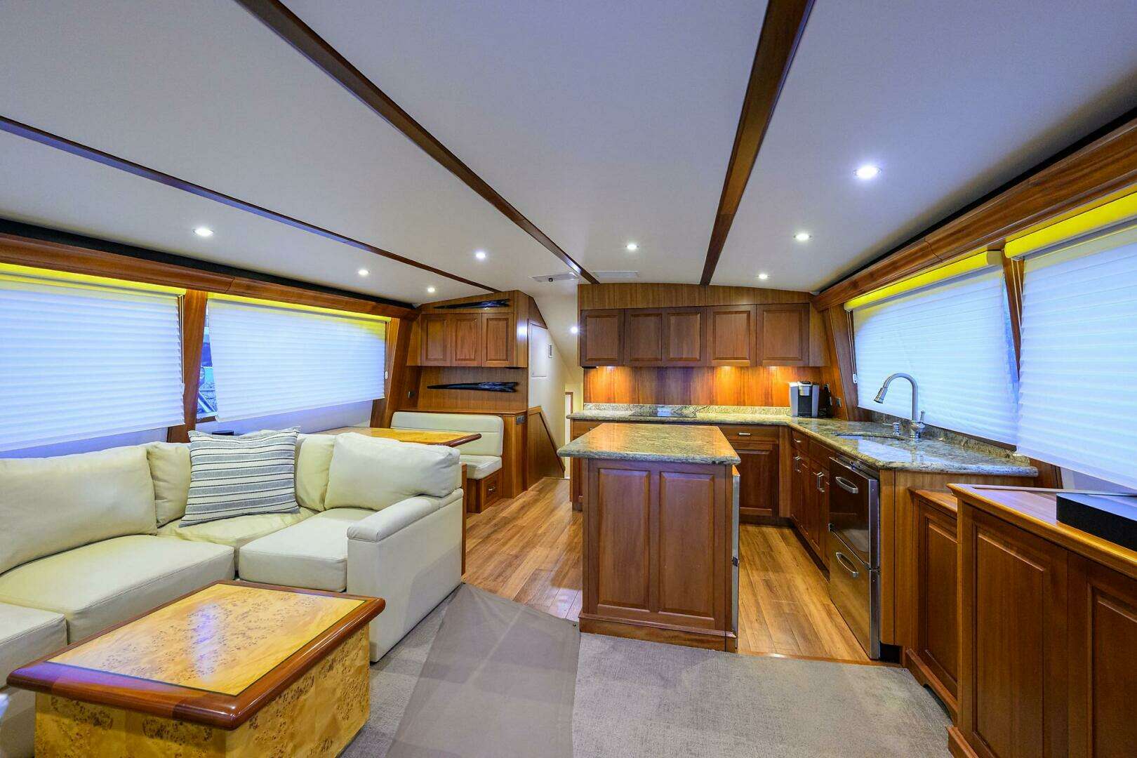 2013 Hatteras GT63 - Image 2