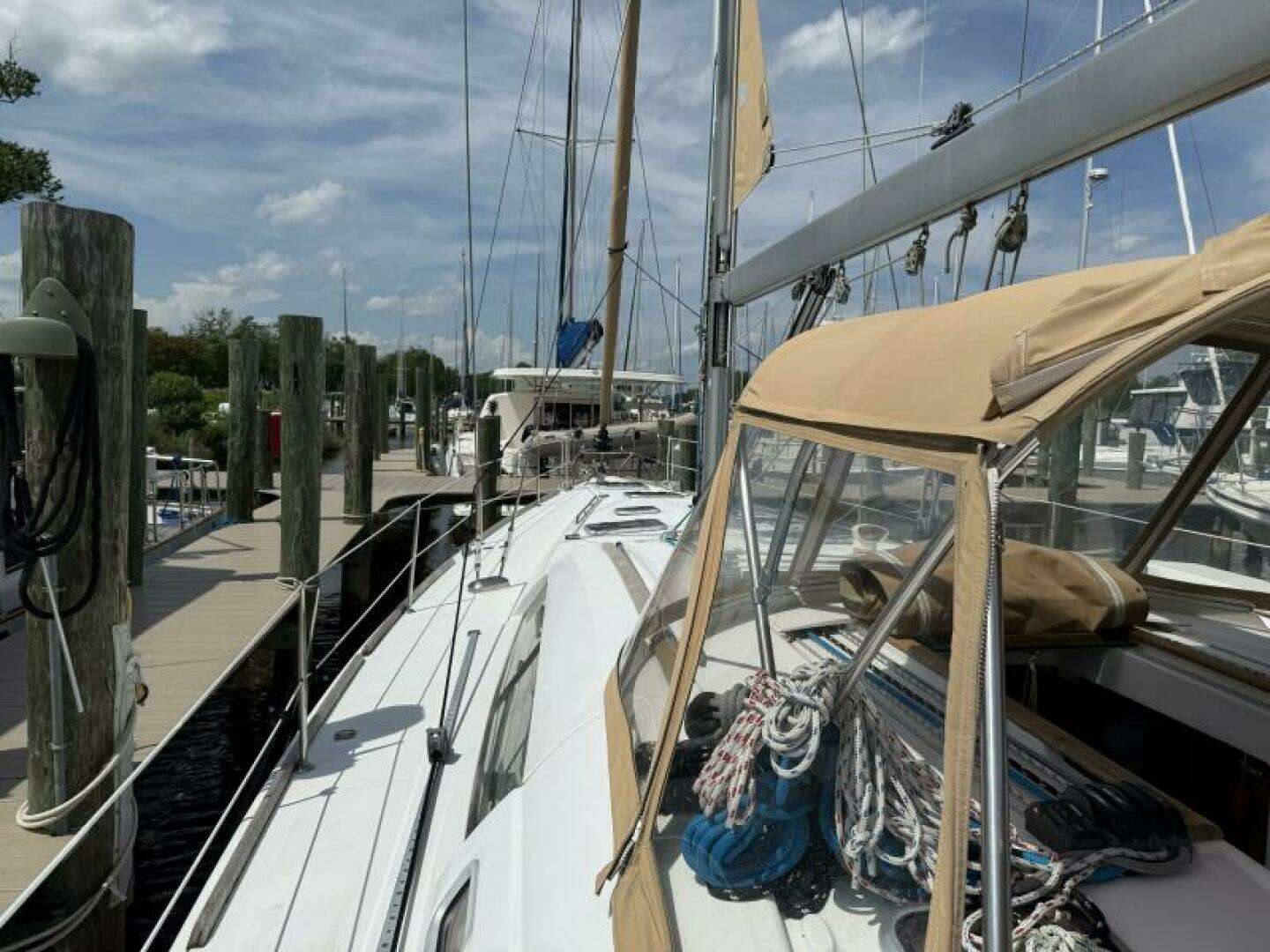 2007 Beneteau 49 - Image 24