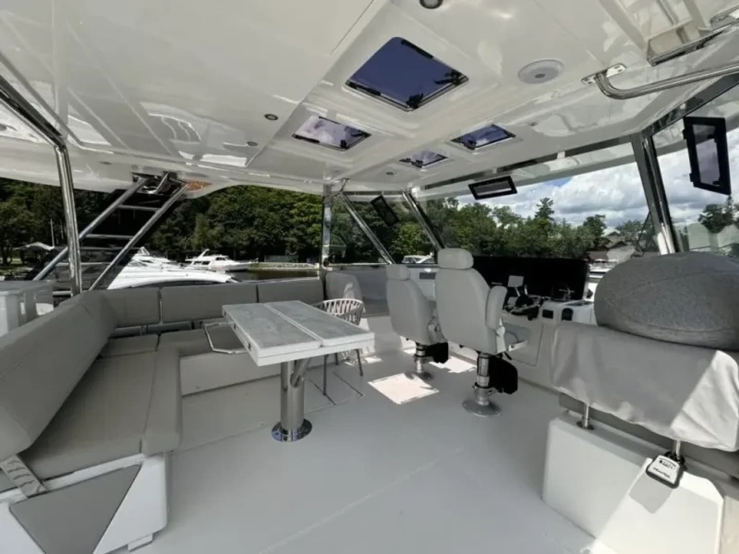 2024 Aquila 54 YACHT - Image 16