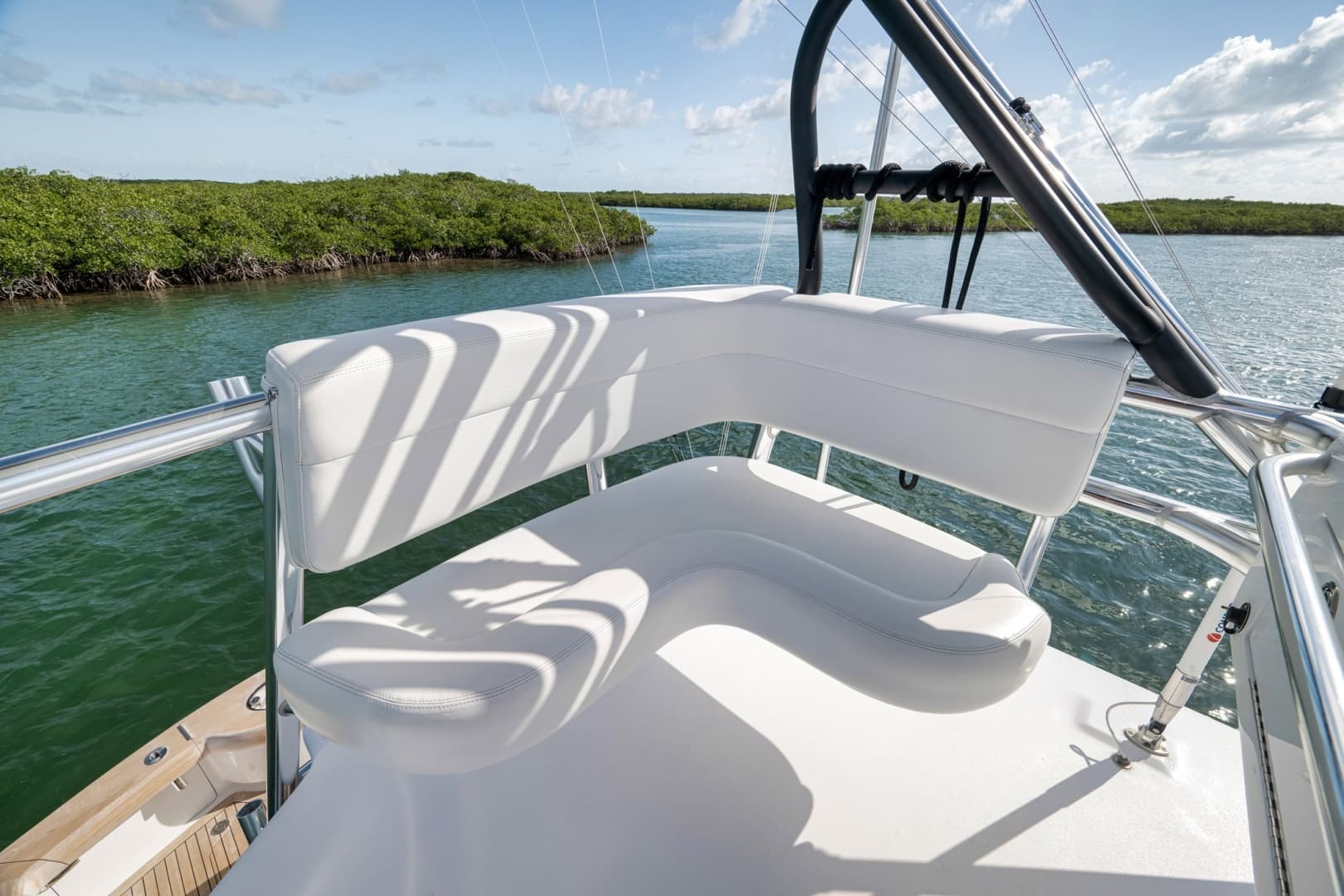 2022 Winter Custom Yachts 38 Walk Around - Image 11
