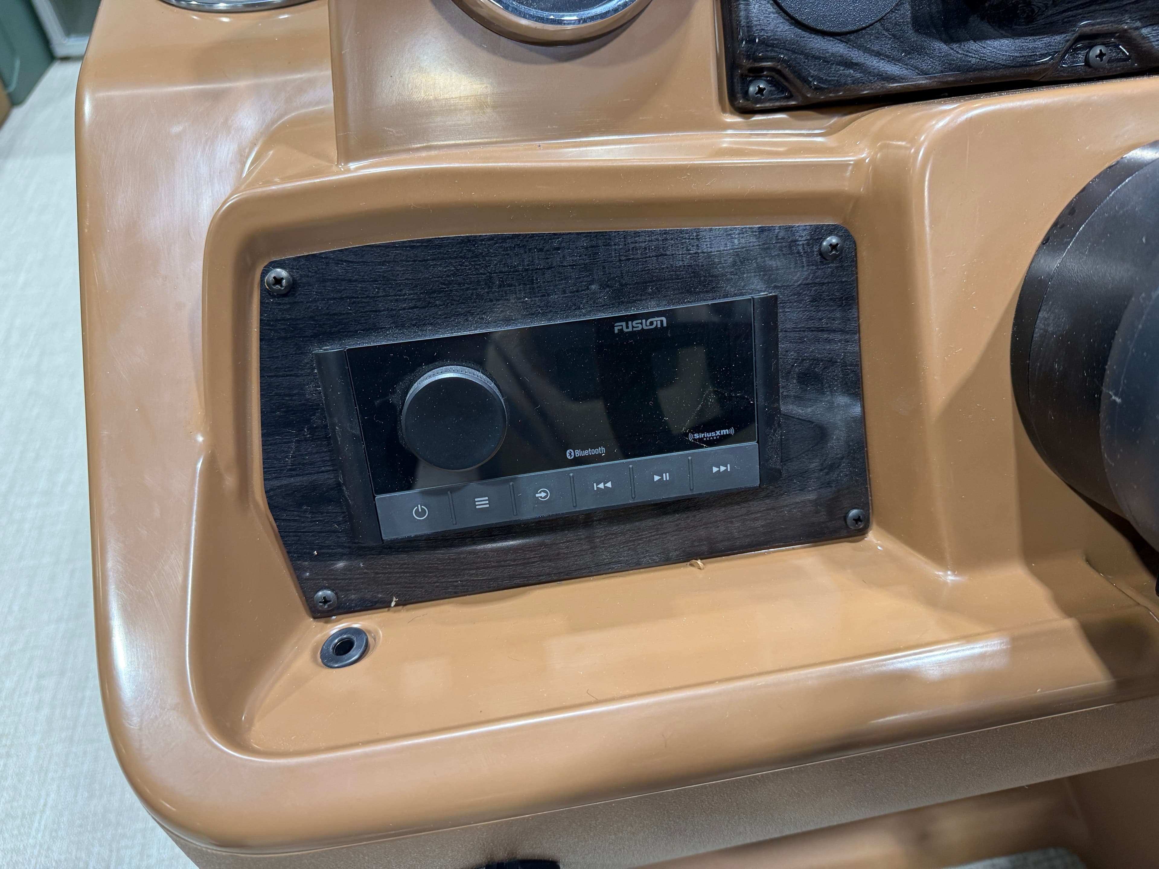 2026 Tahoe Geofish 2385 Rear Fish & Honda 4-Stroke EFI - 13