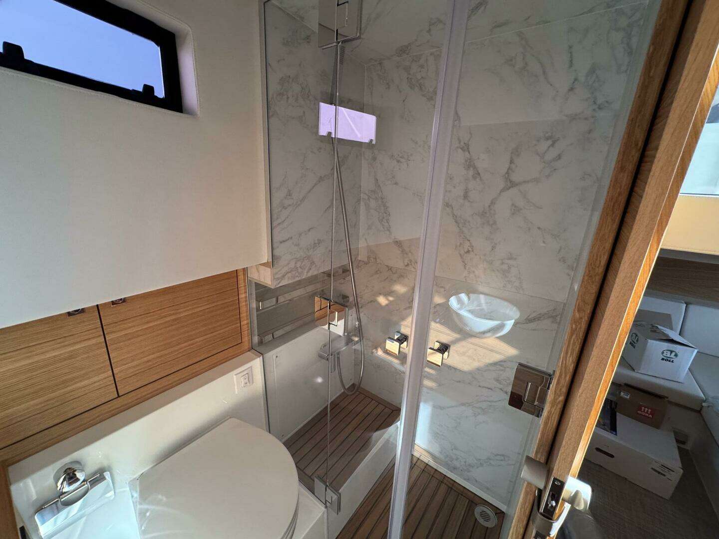 2026 De Antonio Yachts D42 - Image 44