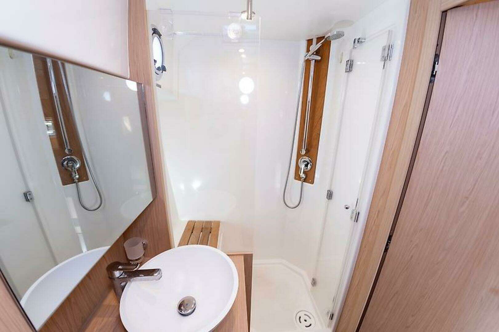 2022 Beneteau Swift Trawler - Image 39