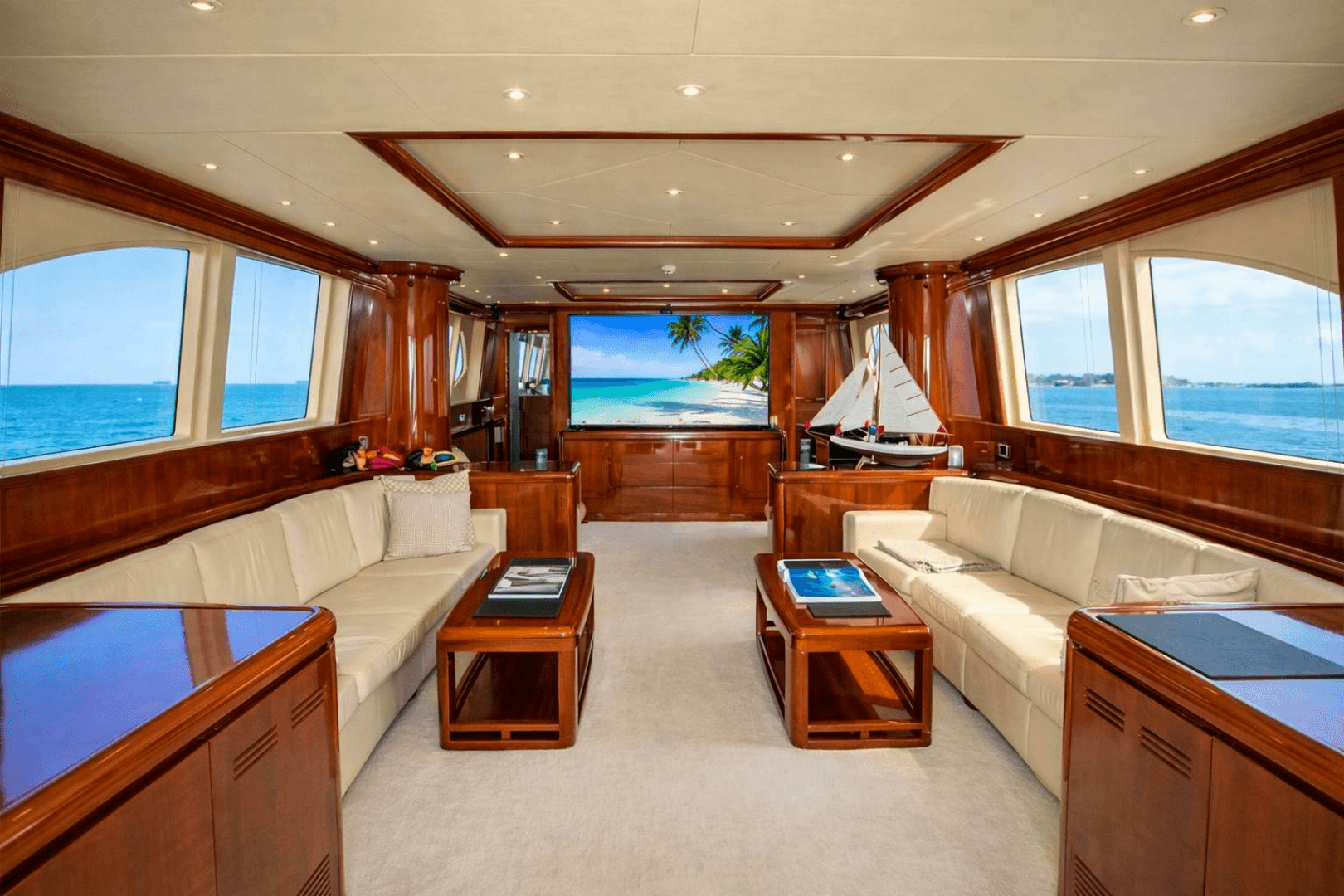 2005 Falcon Falcon 102 Flybridge - Image 4