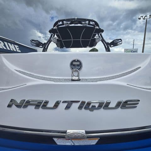 2010 Nautique Super Air Nautique 210 Team Edition - 8