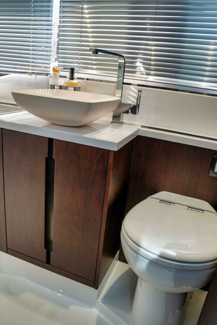 2022 Galeon 470 Sky - Image 14