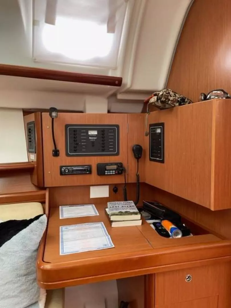 2008 Beneteau 343 - Image 8