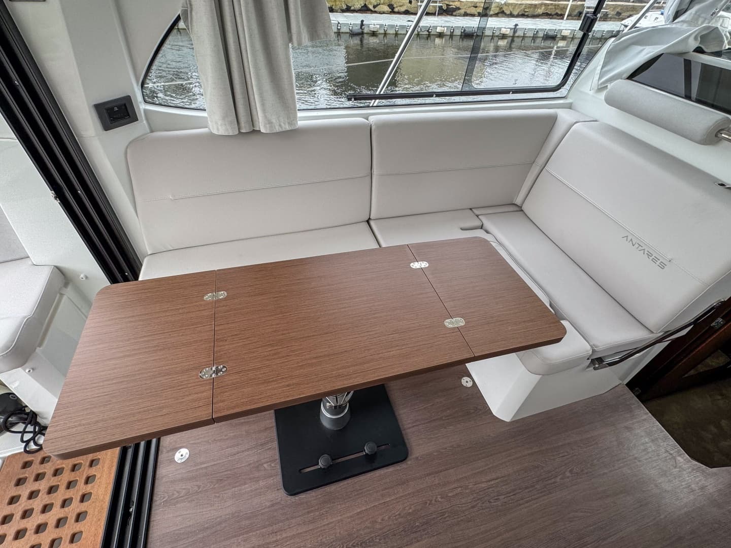2026 Beneteau Antares 11 - Image 18