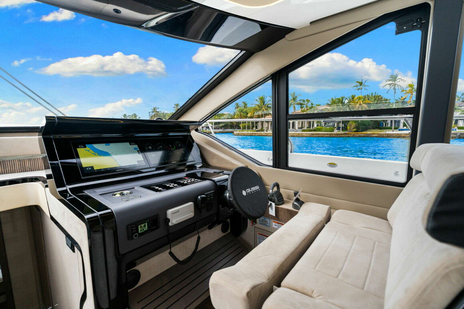2026 Cruisers Yachts 57 FLY - Image 34