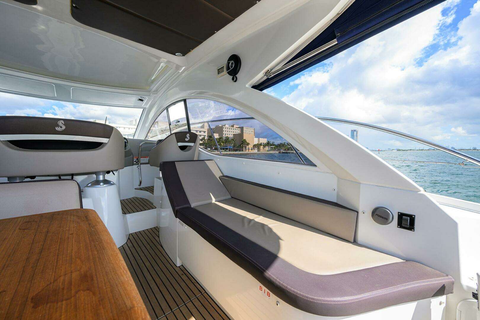 2015 Beneteau 38 GT - Image 41
