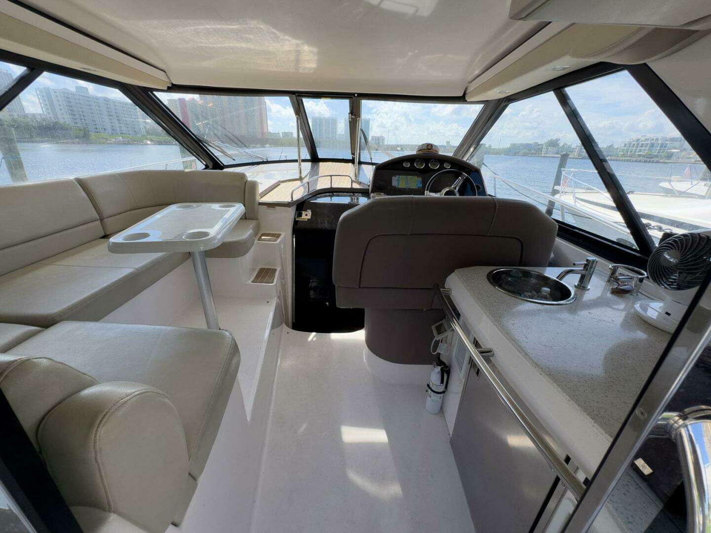 2016 Regal 46 Sport Coupe - Image 29