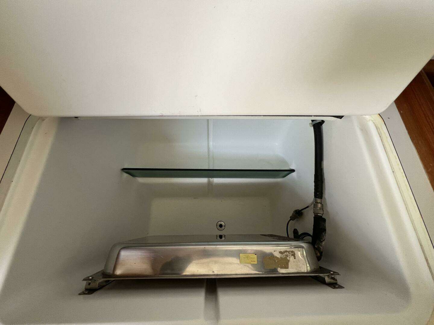 2001 Beneteau 411 - Image 14