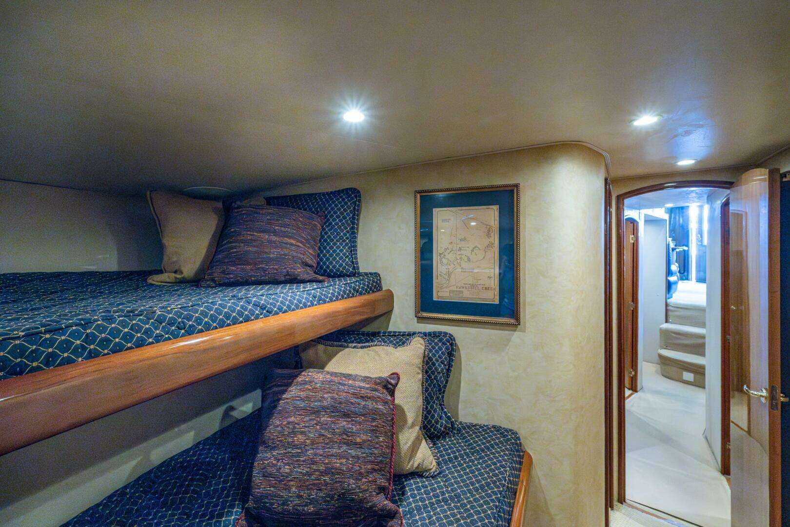 2006 Viking 52 Convertible - Image 14