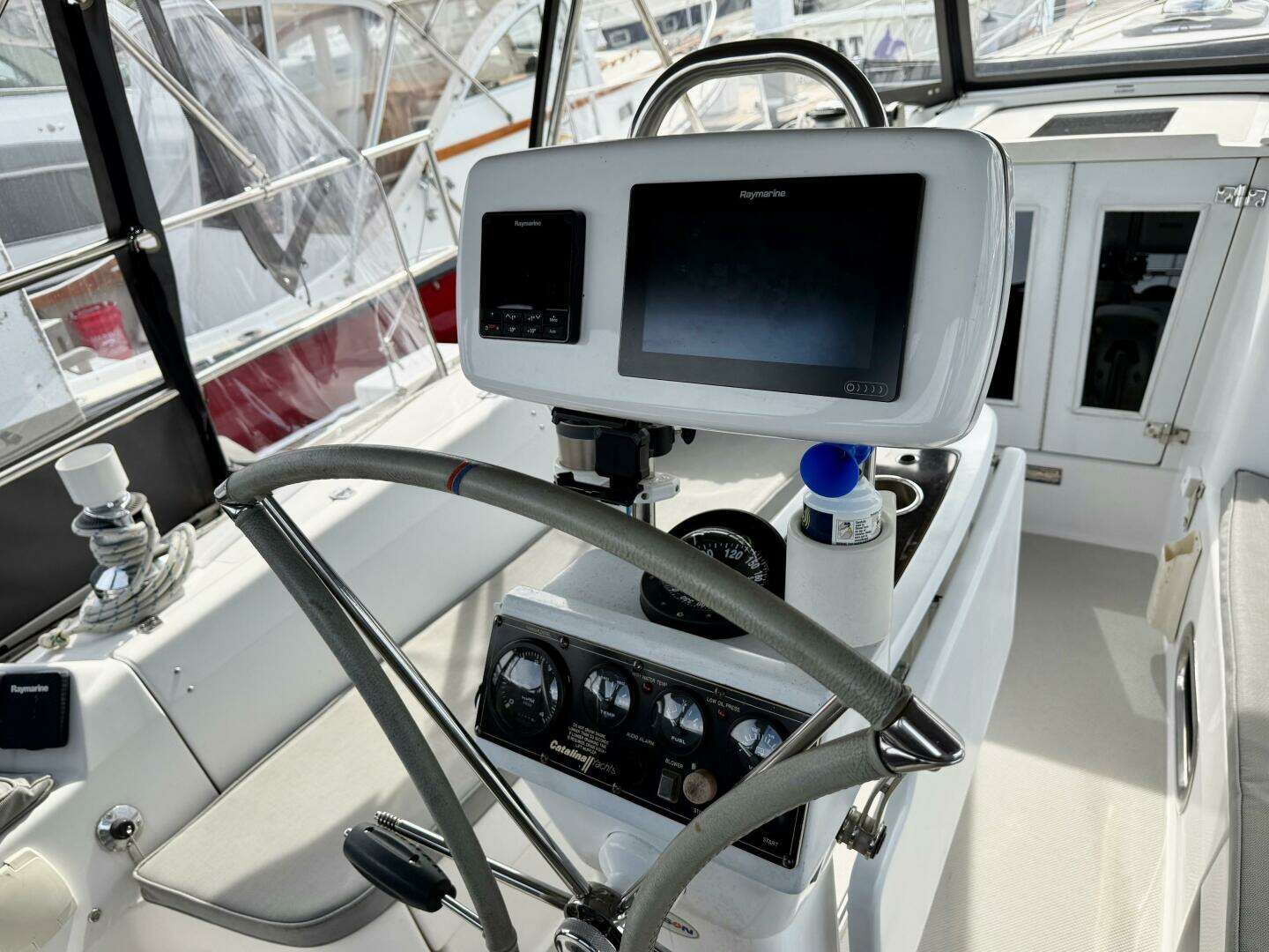 2011 Catalina 355 - Image 20