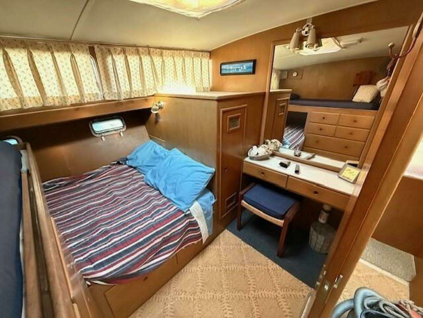 1967 Custom 42’ Flybridge Cruiser - Image 30