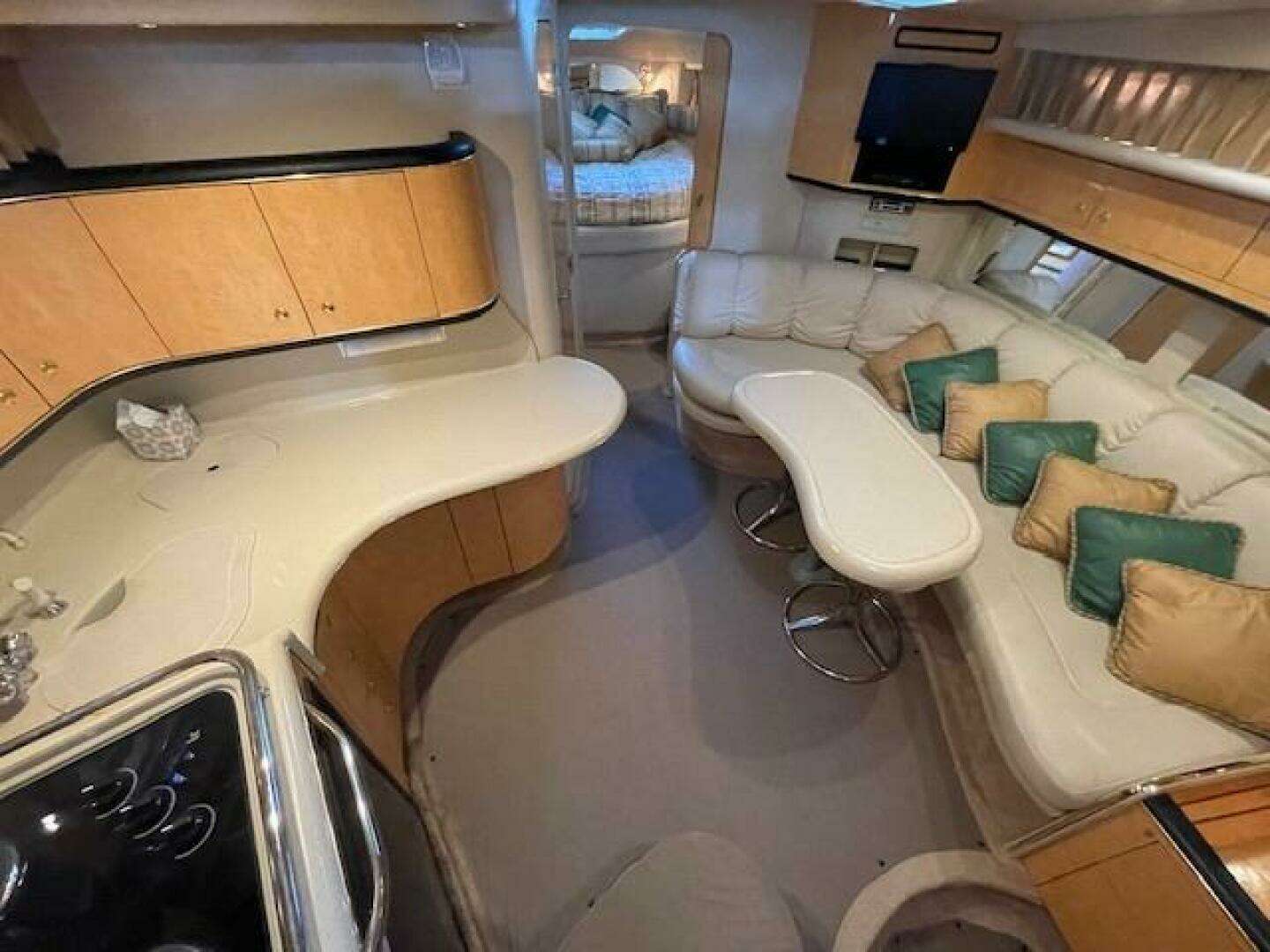 1998 Sea Ray 370 Sundancer - Image 23