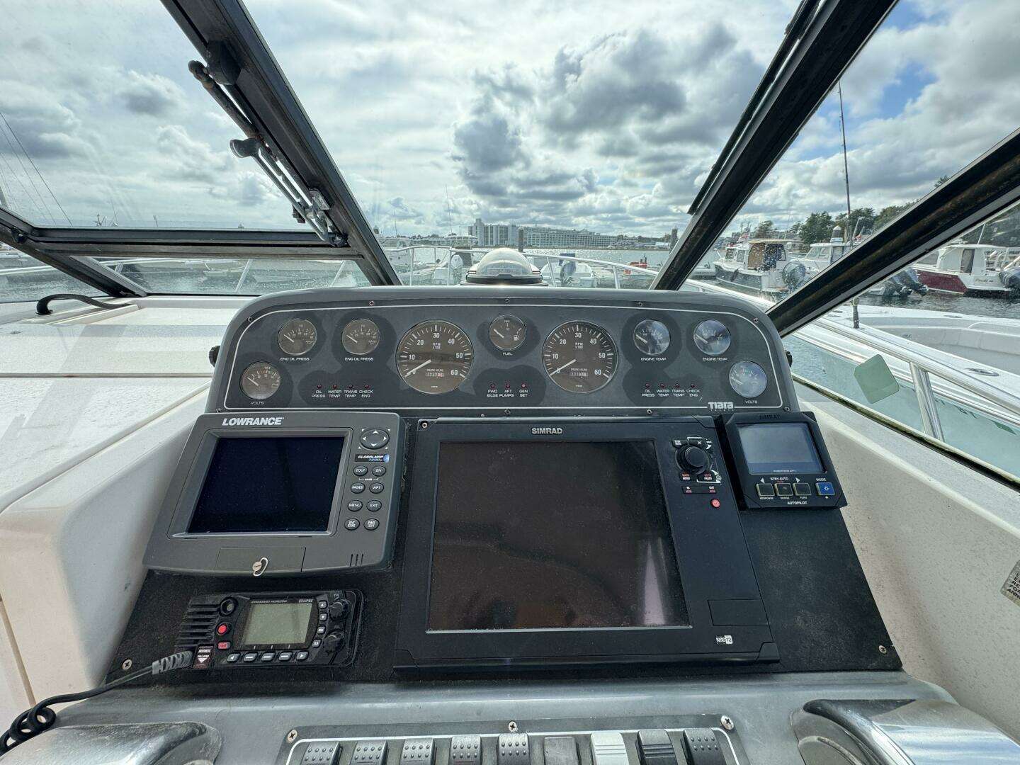 1999 Tiara Yachts 2900 Open - Image 16