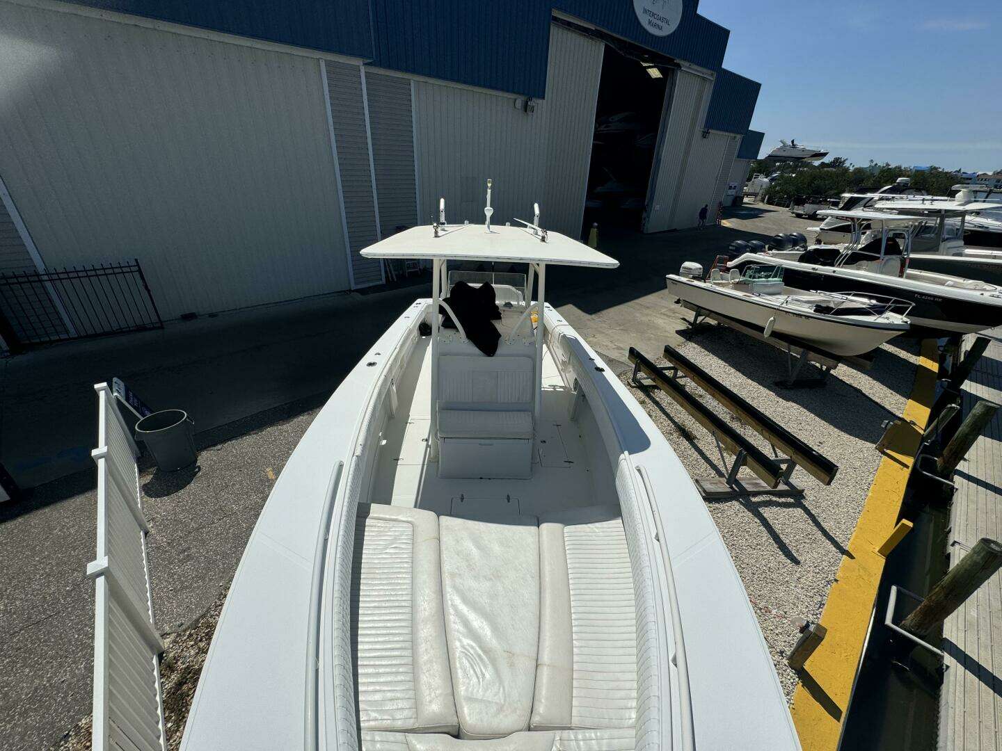 2006 Jupiter 31 CC Forward Seating - Image 36