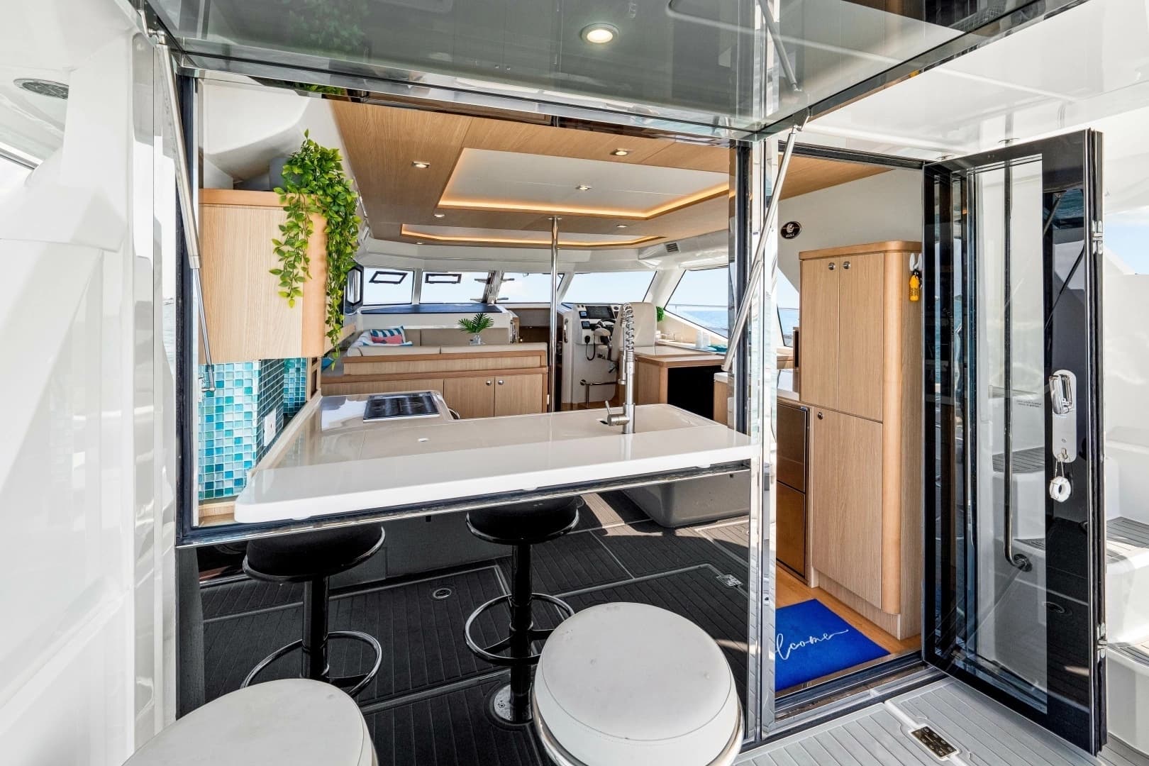 2021 Aquila 44 Yacht - Image 10