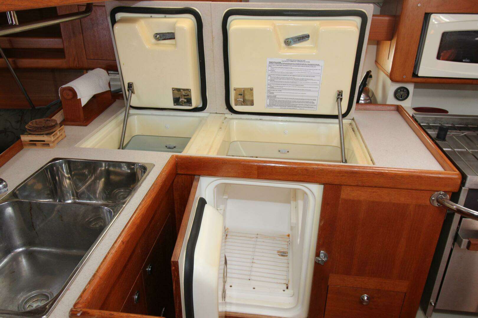 2002 Hunter 410 - Image 30