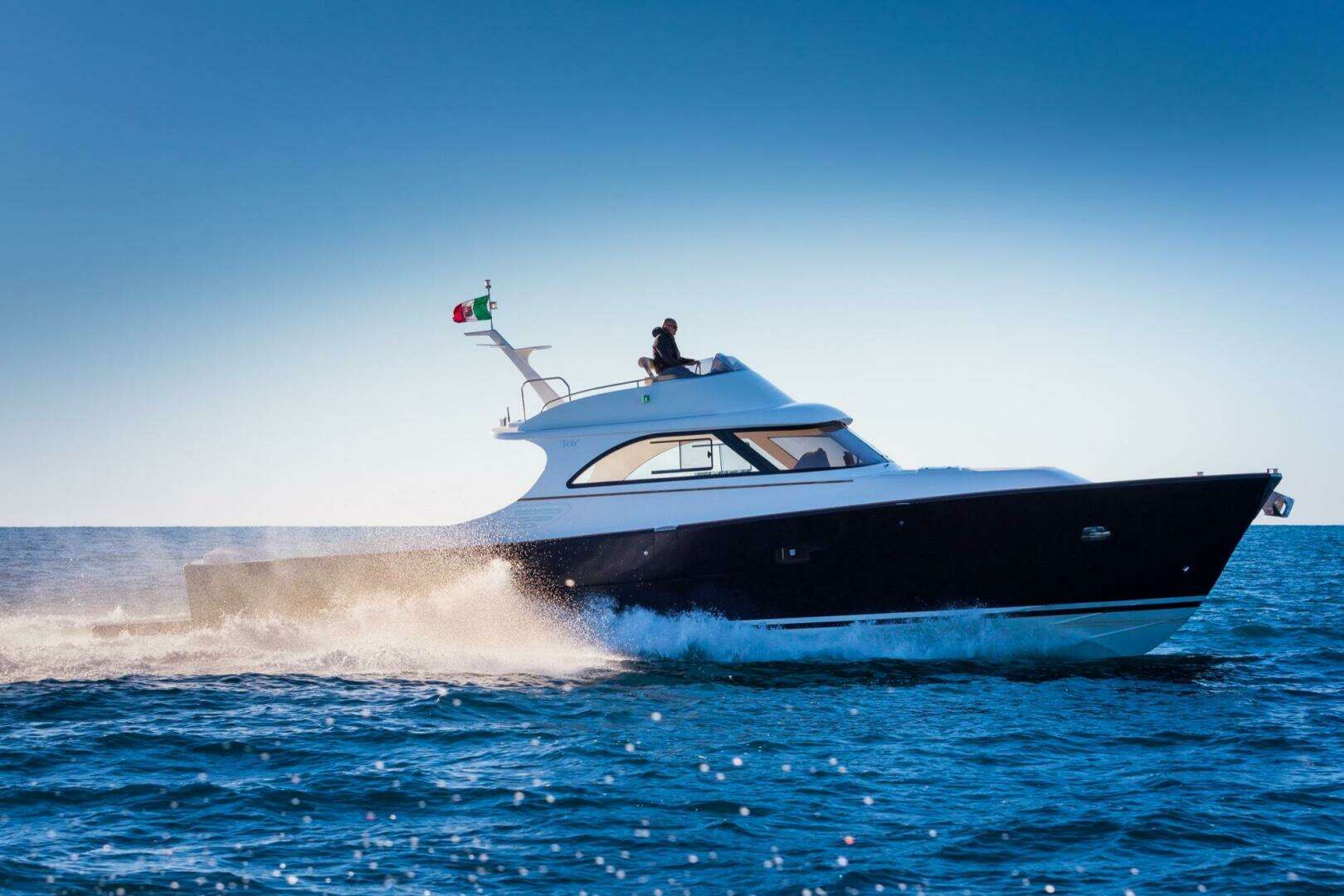 2025 Toy Marine 51 Fly - Image 2