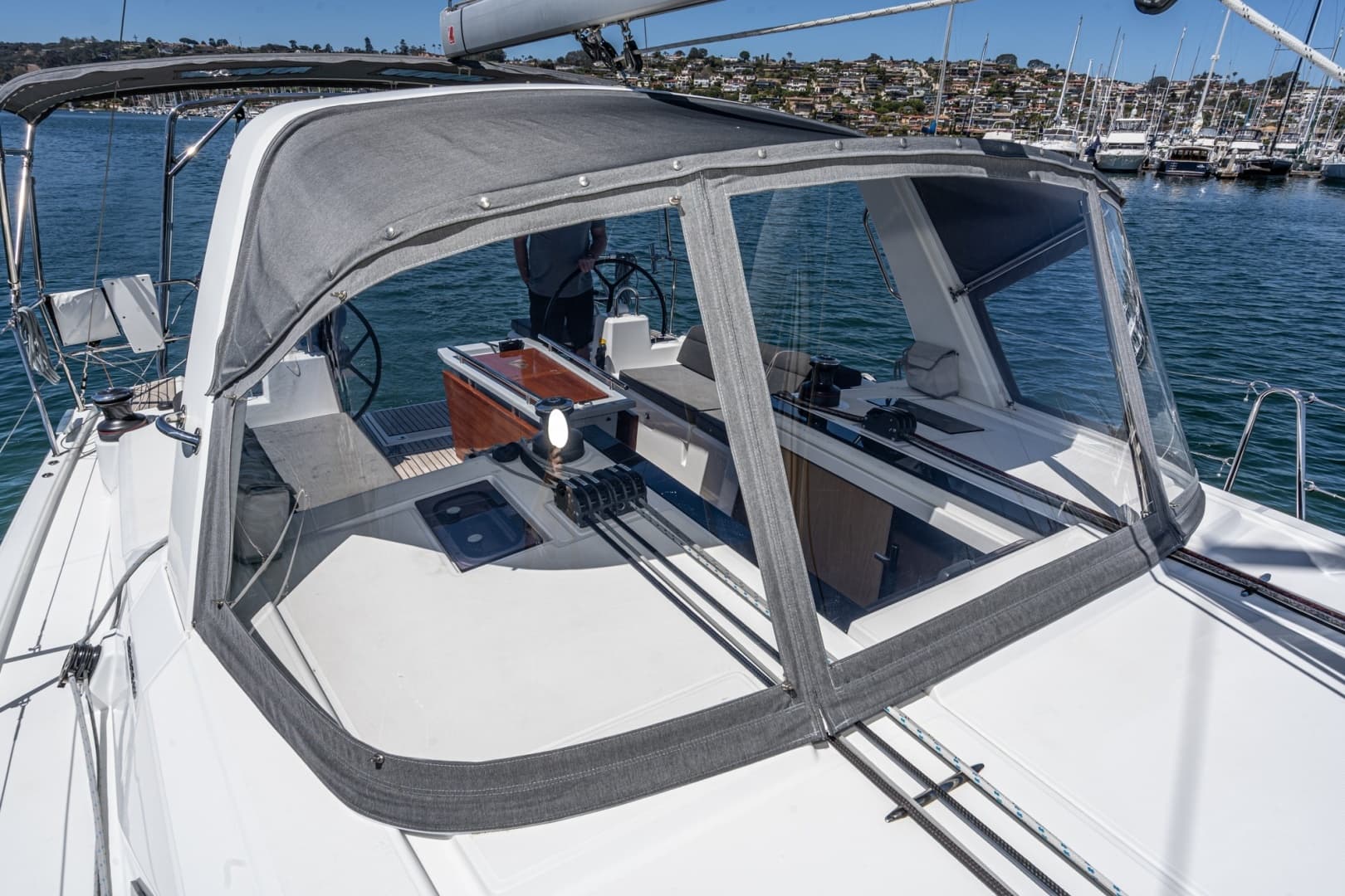 2018 Beneteau Oceanis 41.1 - Image 15