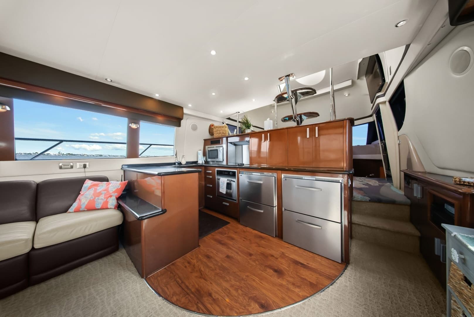 2008 Carver 56 Voyager SE - Image 16
