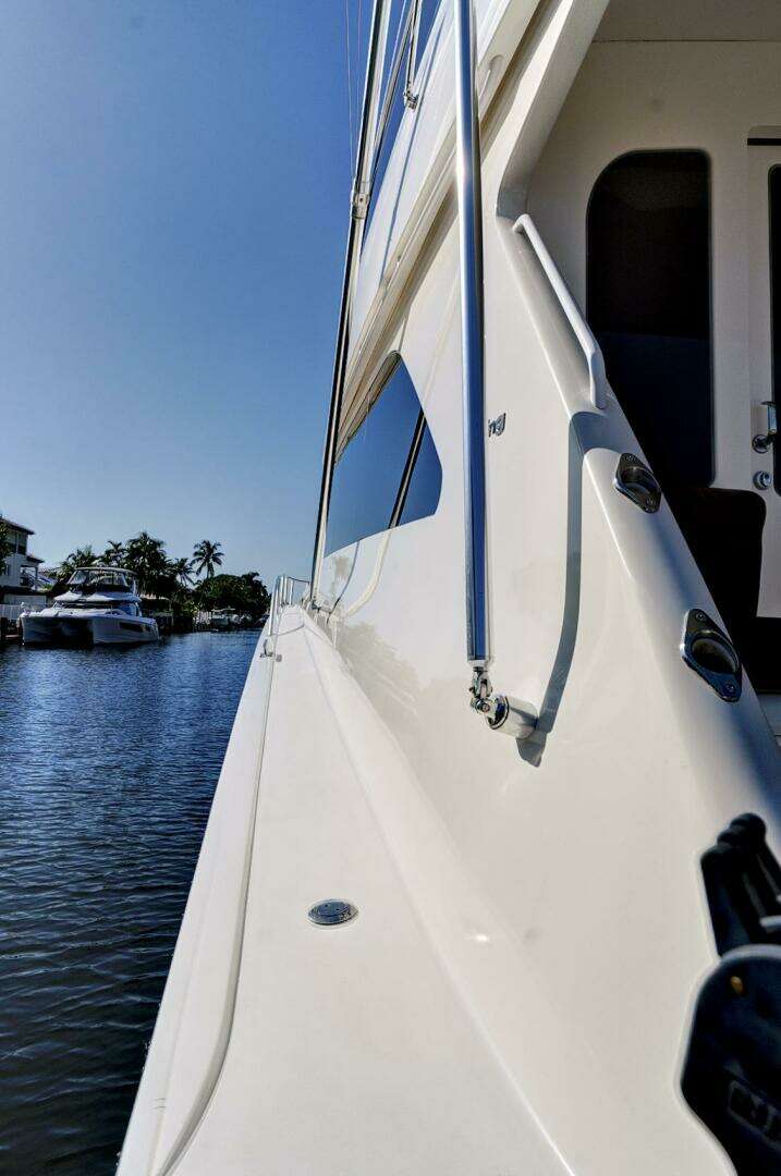 2008 Viking 74 Enclosed Bridge - Image 22