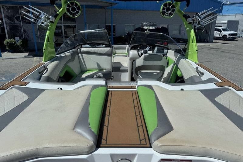 2015 Tigé Z1 boat interior with green accents and modern design.