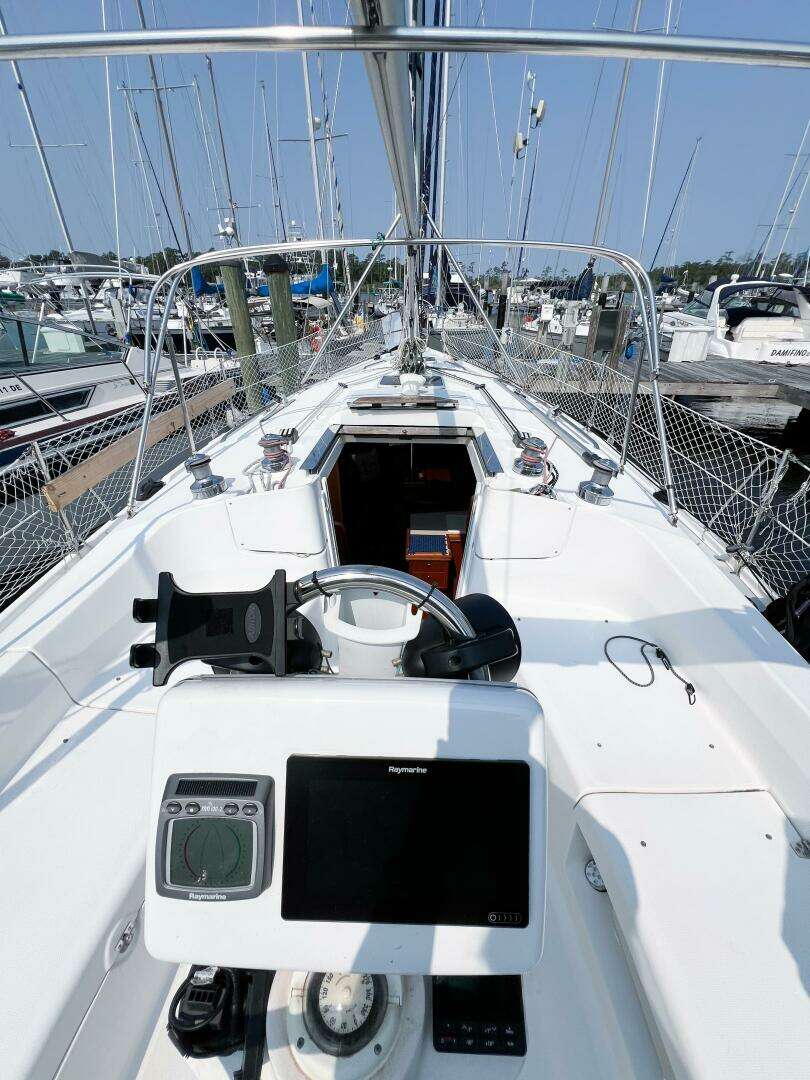 2002 Hunter 356 - Image 39