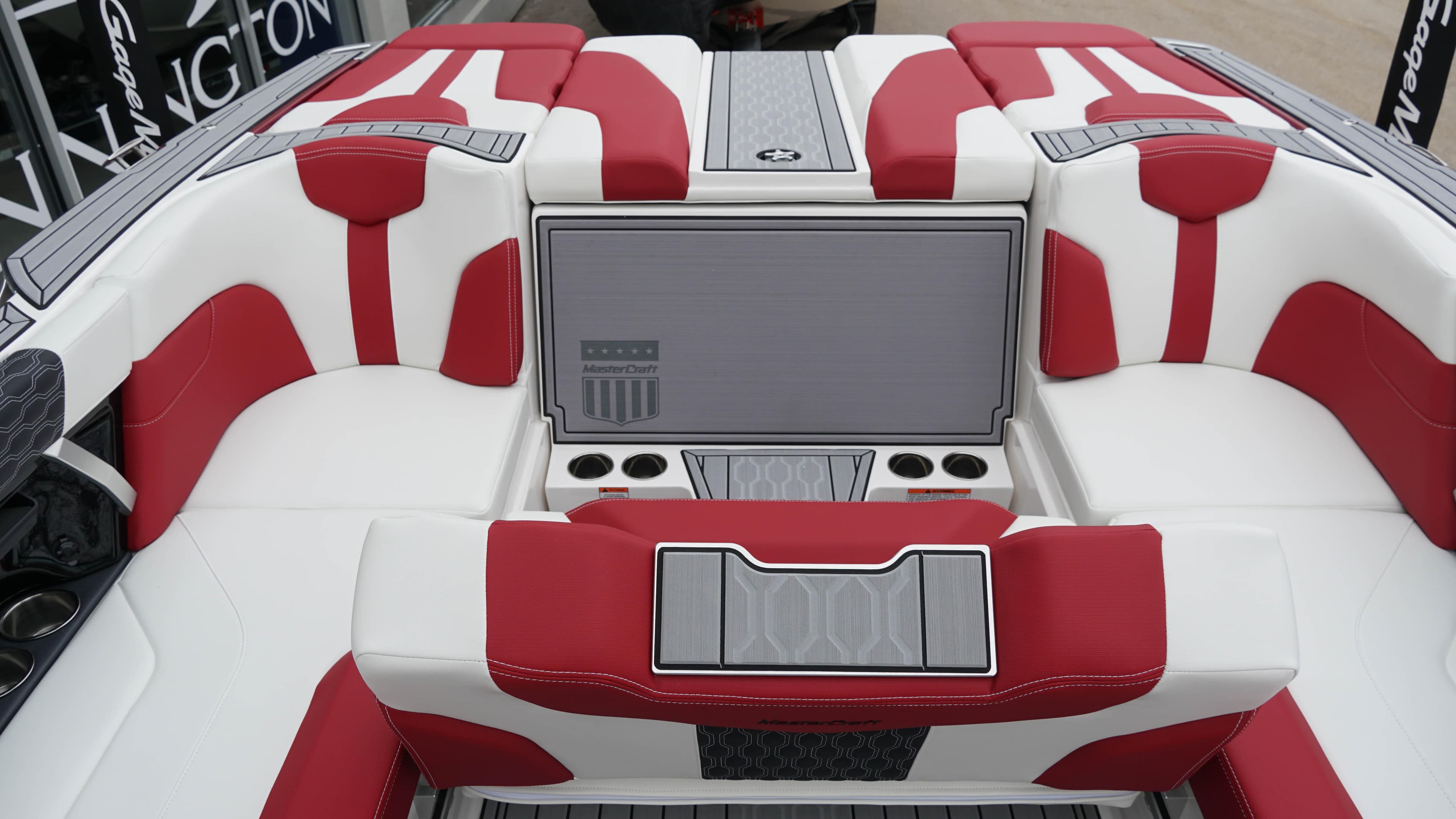 2025 MasterCraft XT24 - 8