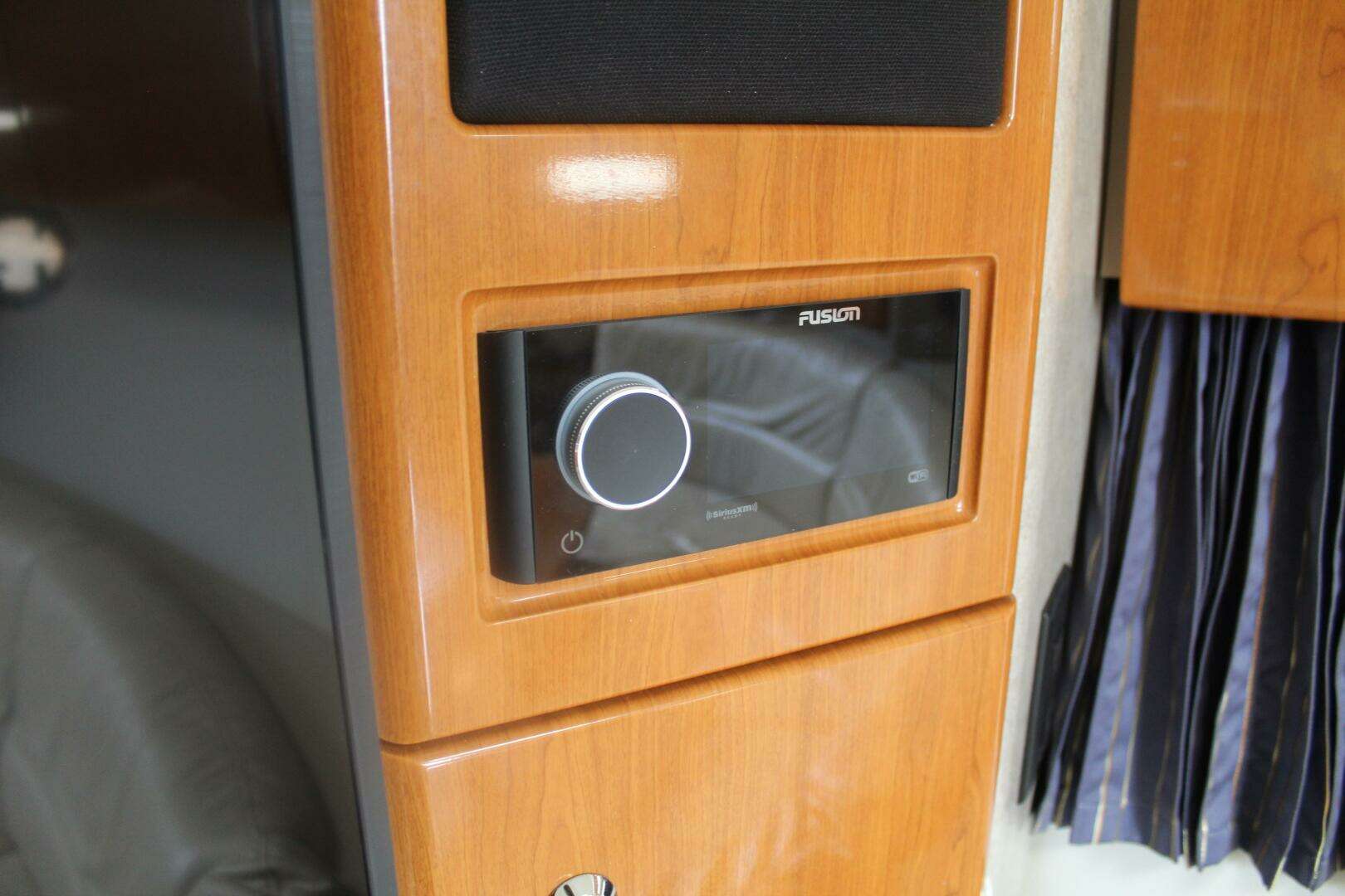 2004 Formula 40 Performance Cruiser - Image 37