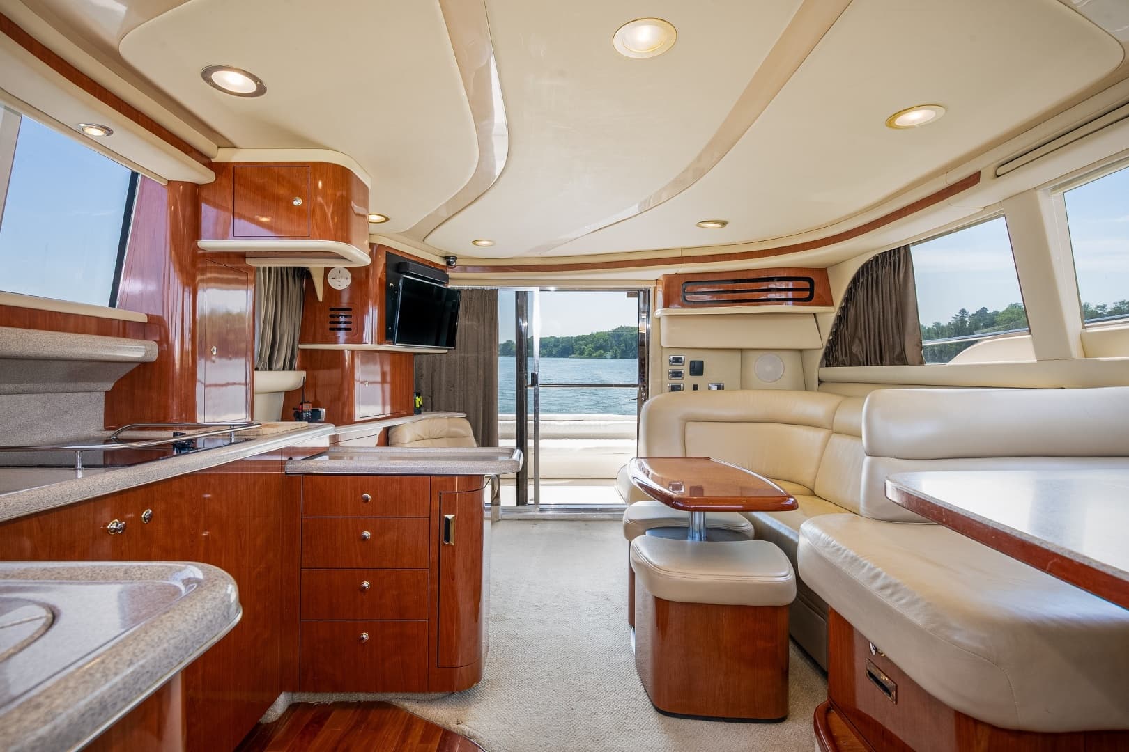 2003 Sea Ray 480 Sedan Bridge - Image 67