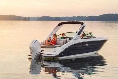 2025 Sea Ray SDX 250 Outboard - 4