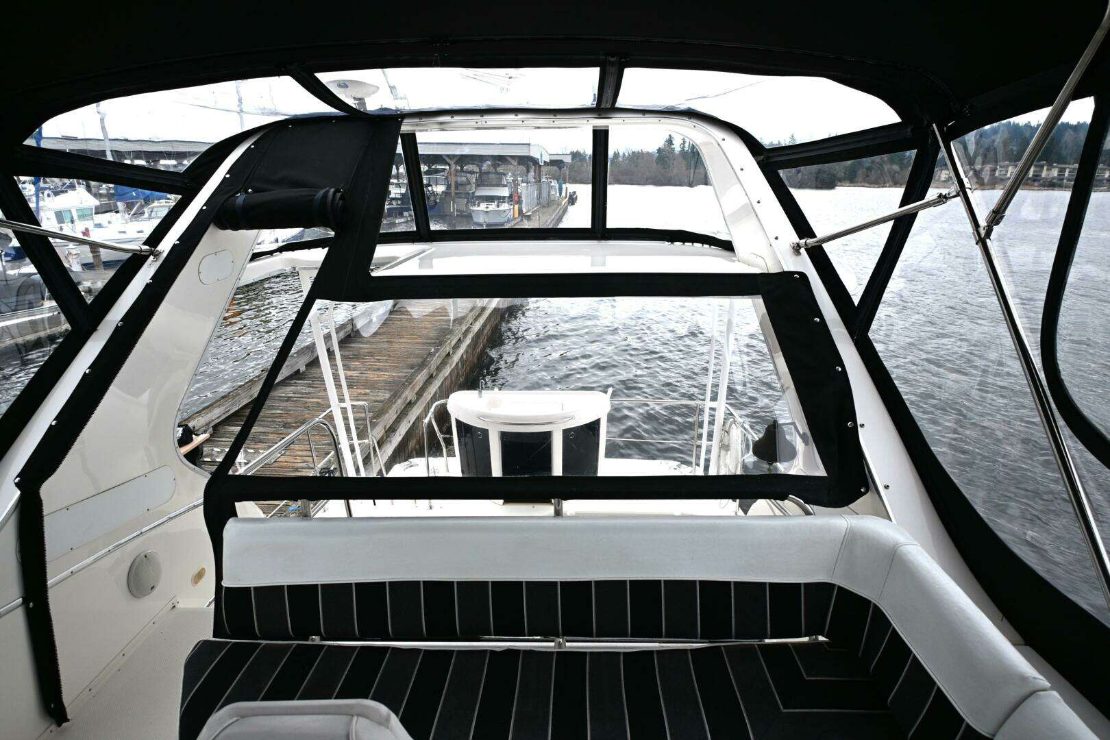1996 Bayliner 4087 Aft Cabin Motoryacht - Image 26