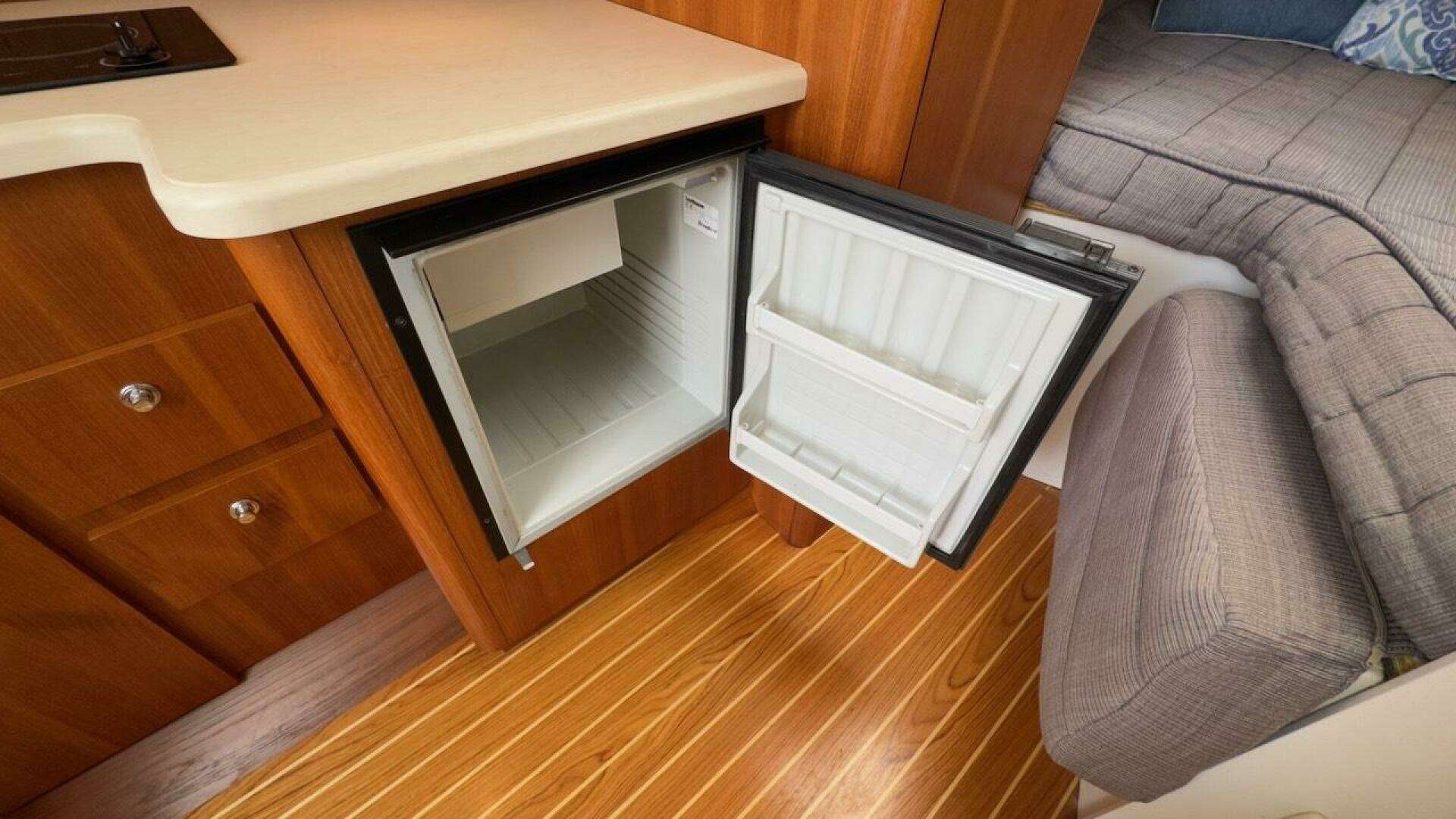 2005 Tiara Yachts 2900 Open - Image 33
