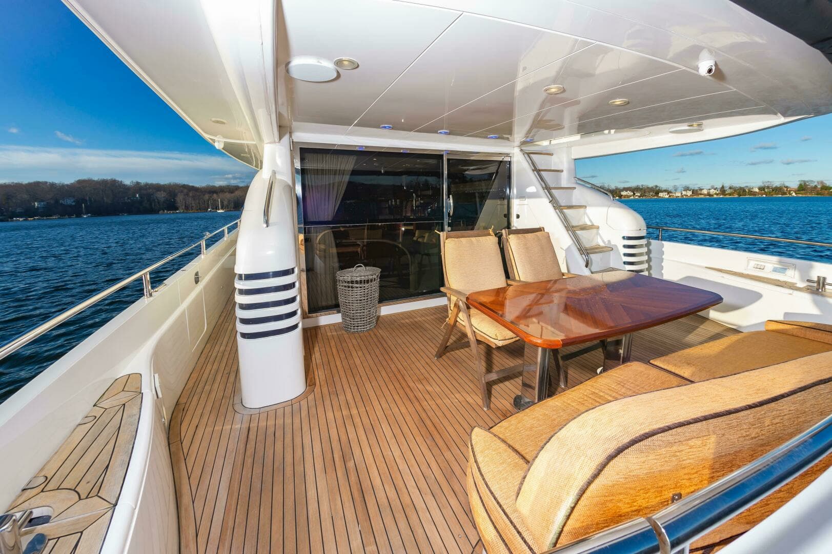 2006 Princess 75 - Image 18