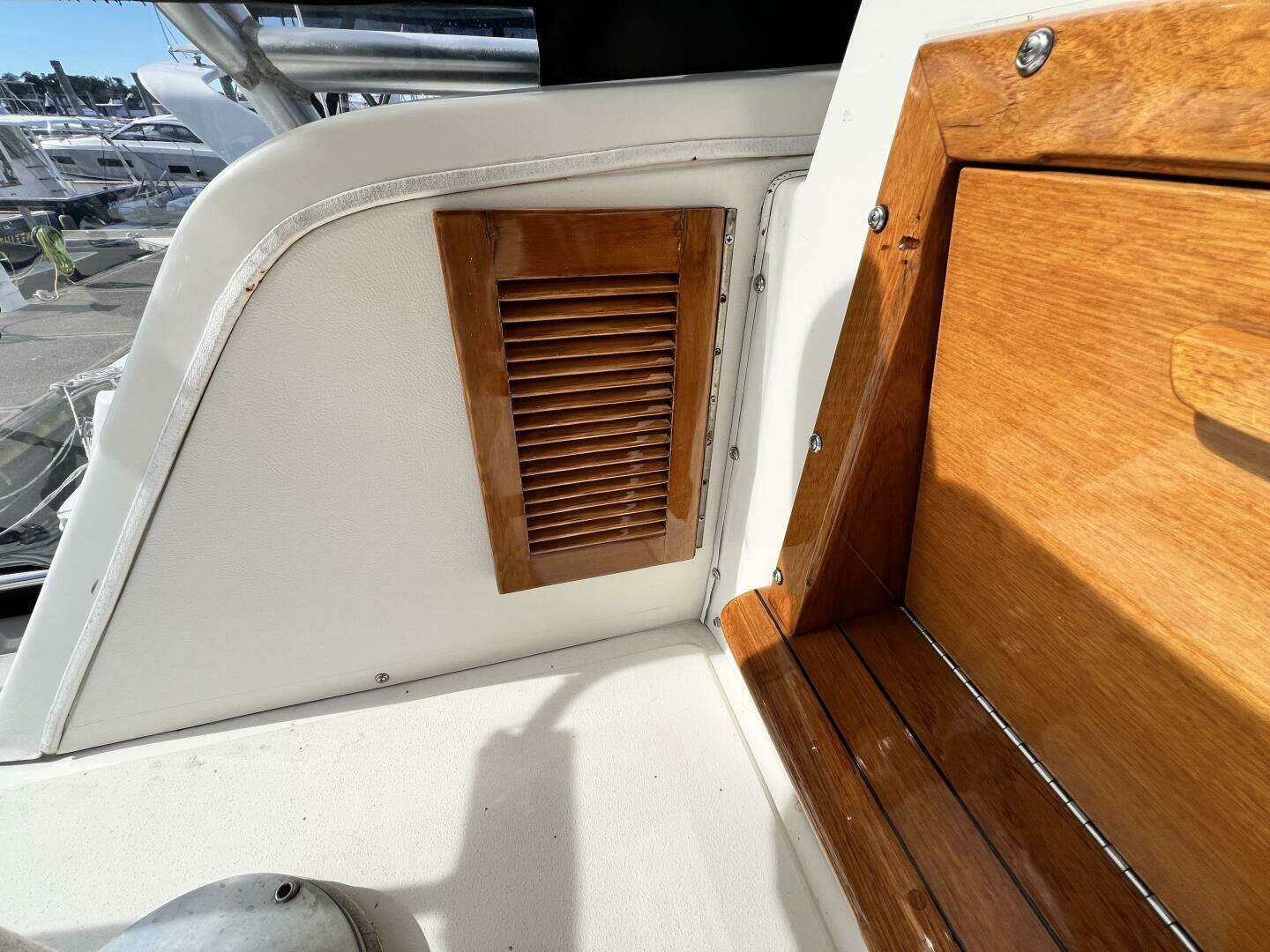 1979 Viking 35 Convertible - Image 48