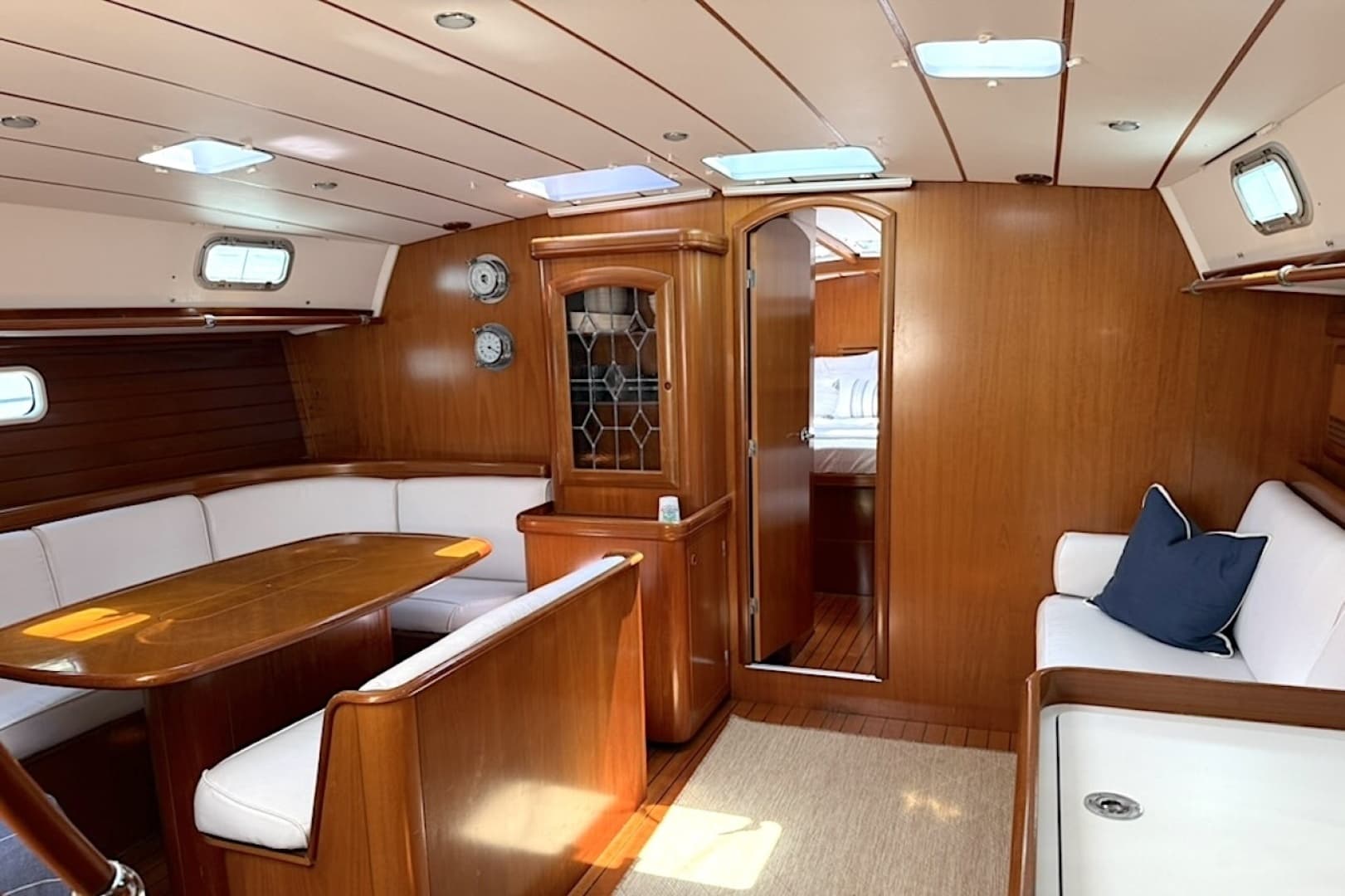 2001 Beneteau — - Image 29