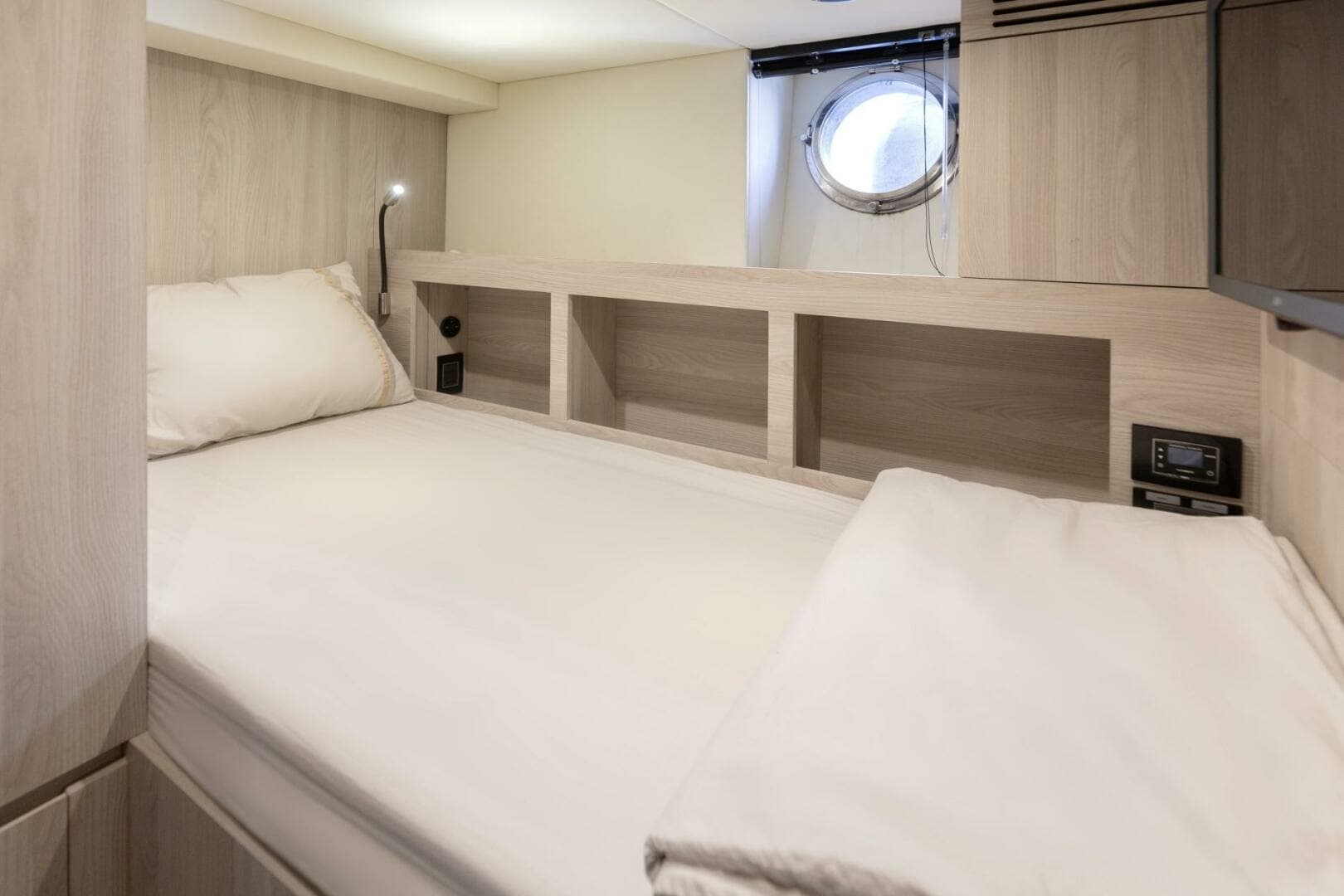 2020 Azimut 72 Flybridge - Image 26