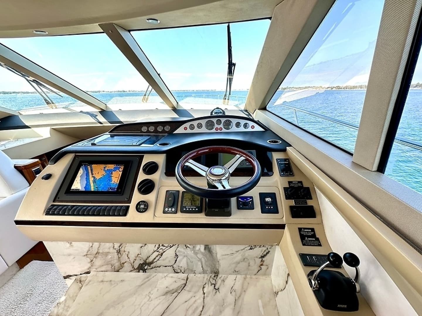 2009 Princess F54 flybridge - Image 27
