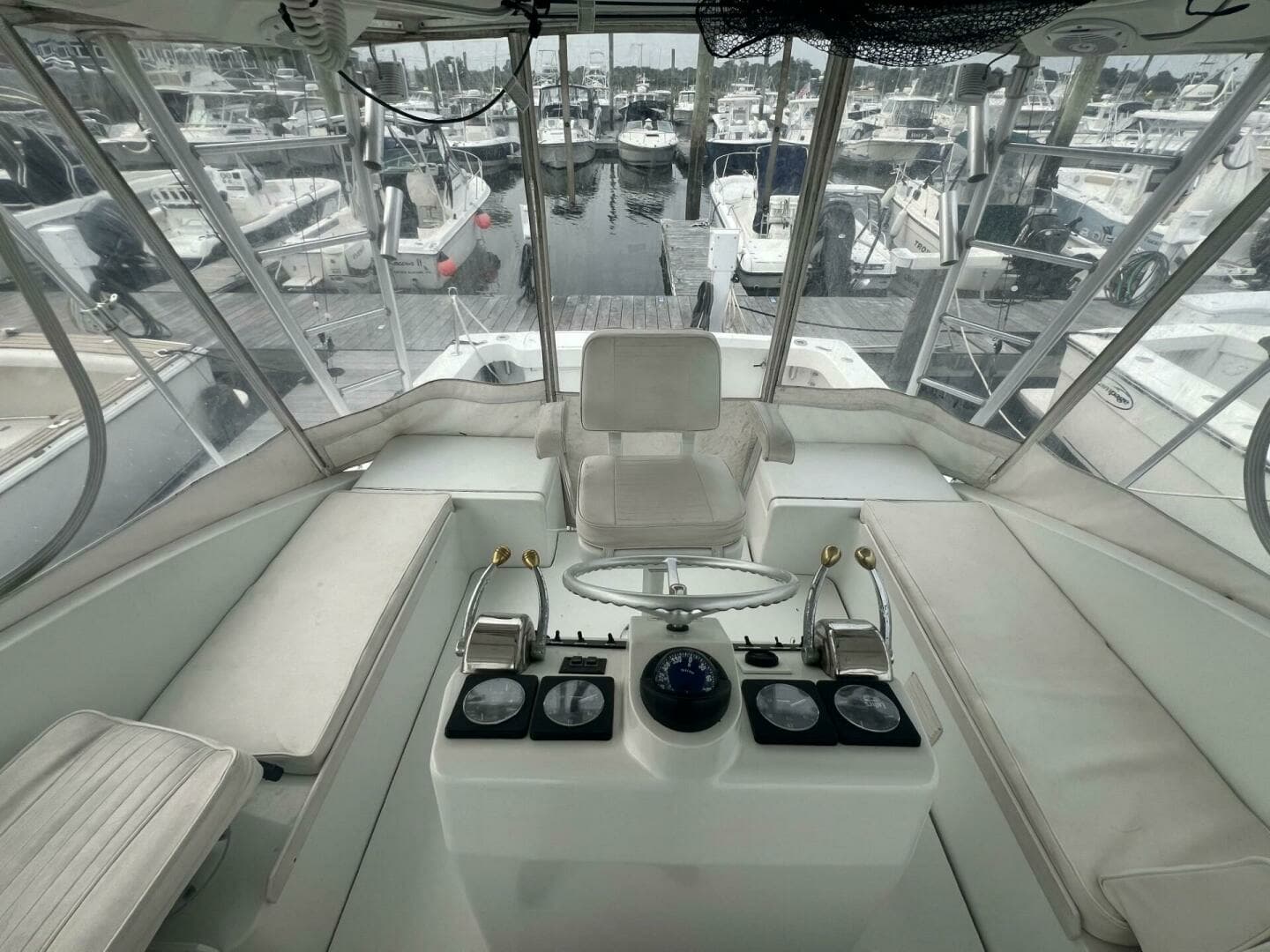 1995 Luhrs 32 Open - Image 10