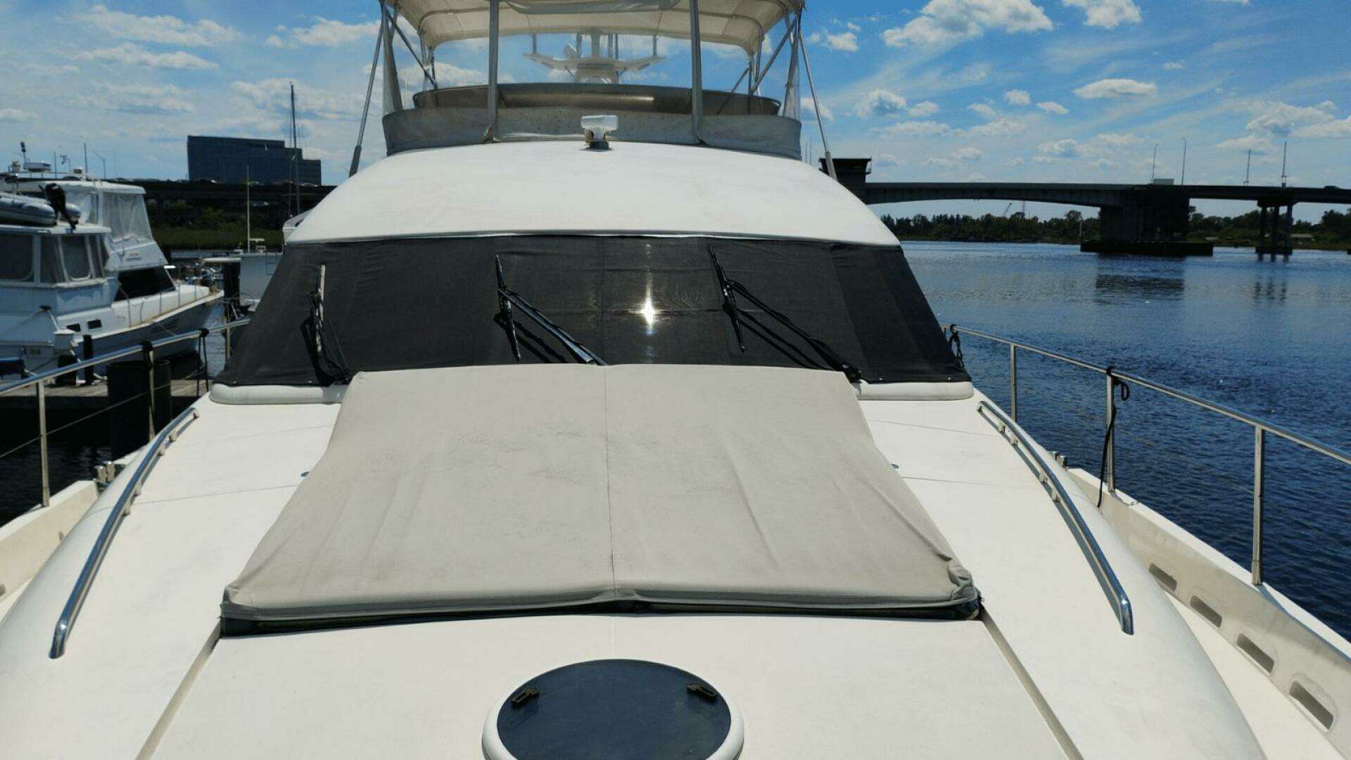 2001 Viking Princess 72 - Image 8