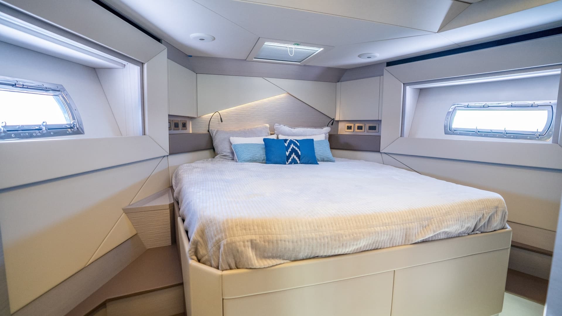 2024 Pershing 7X - Image 74